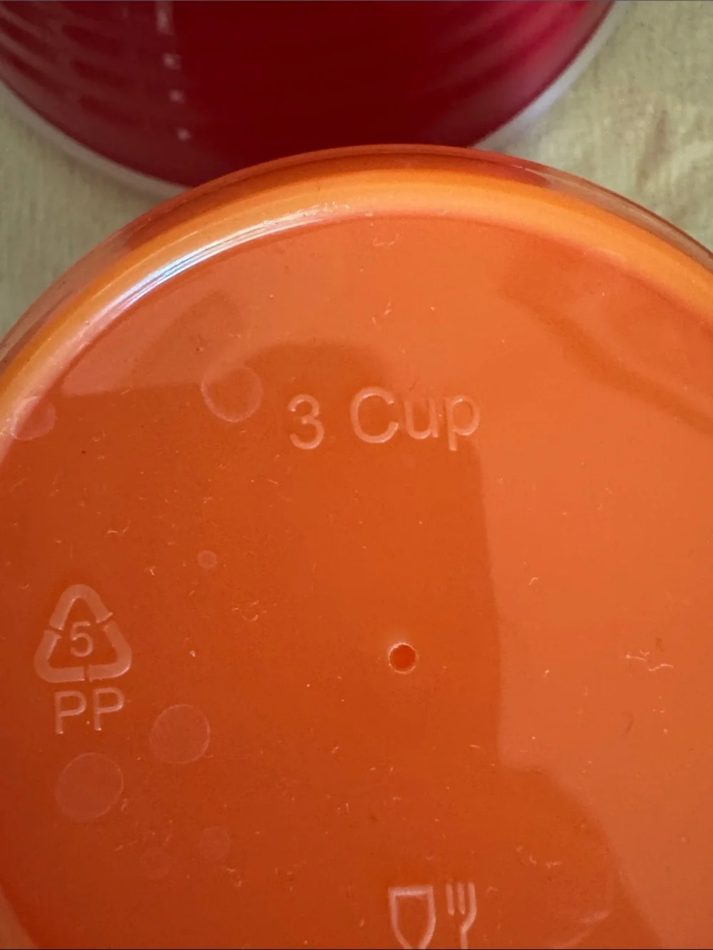 Colorful Plastic Food Storage Bowl Set - Red, Orange, Green, Blue - Picture 5 of 9